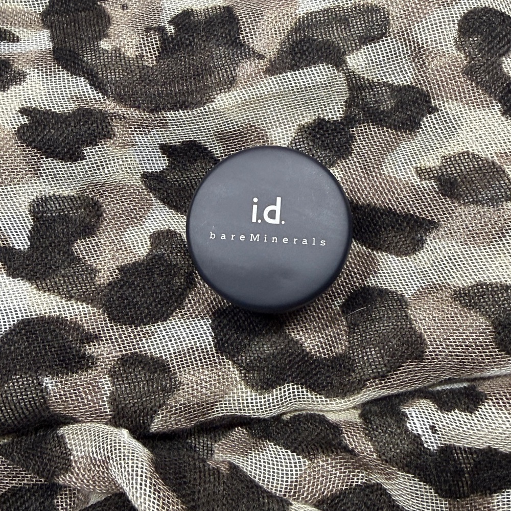 bareMinerals Liner Shadow 'Caviar' in Black unopened